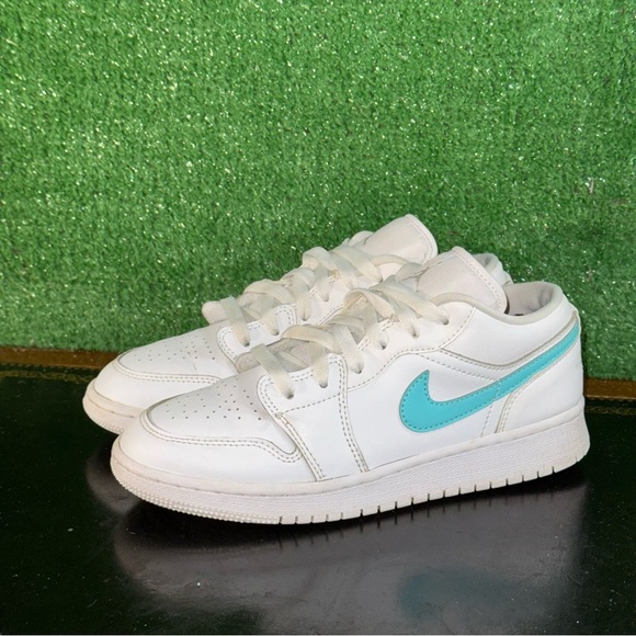 Nike Air Jordan 1 Low White Multi Neon Color CW7035-100 Gradeschool Girl Size 5Y - Picture 1 of 6